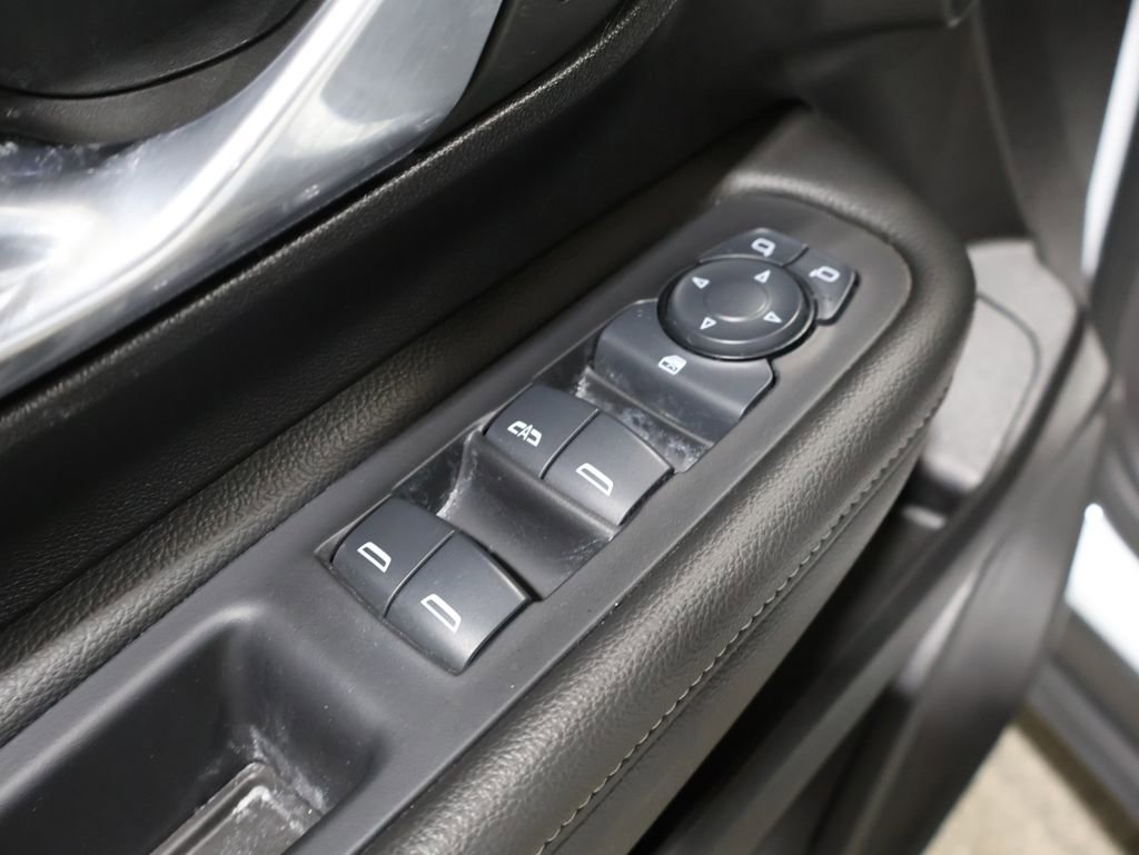 Used 2024 GMC Terrain SLE image 14