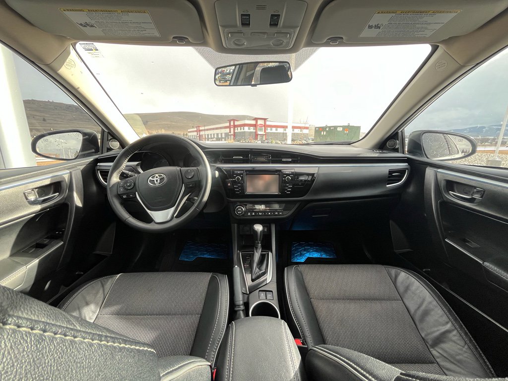 Used 2015 Toyota Corolla S image 24