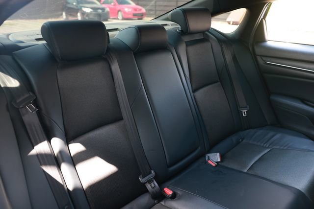 Used 2018 Honda Accord Sport image 17
