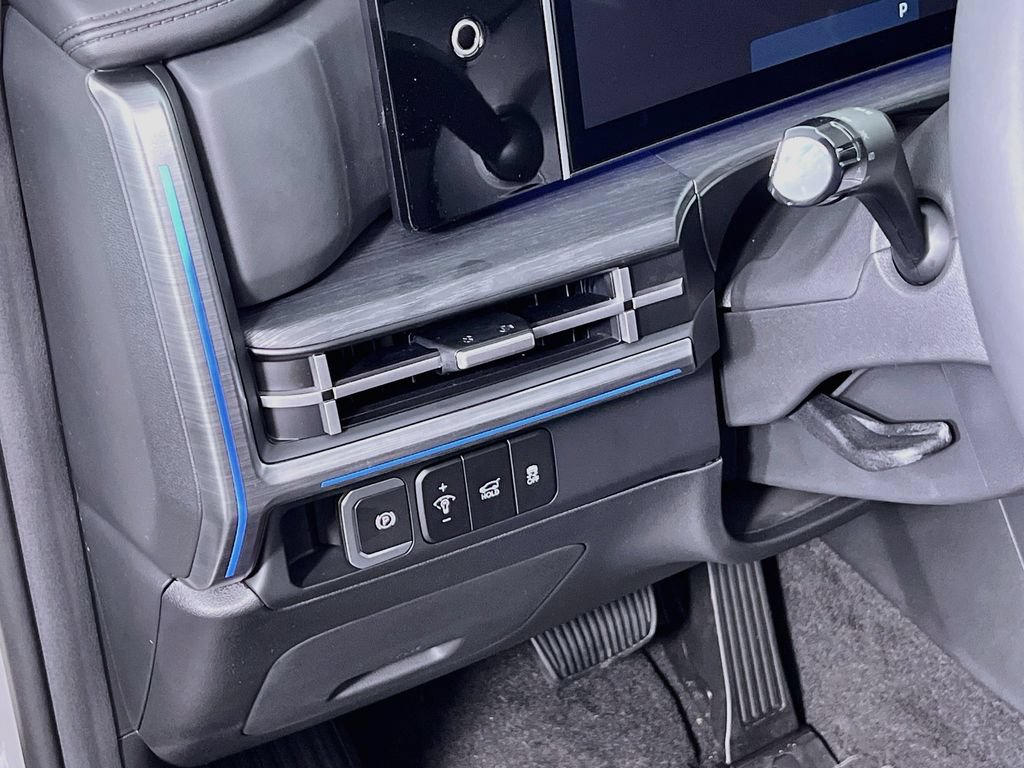 New 2026 Hyundai Santa Fe Limited AWD/4WD image 9