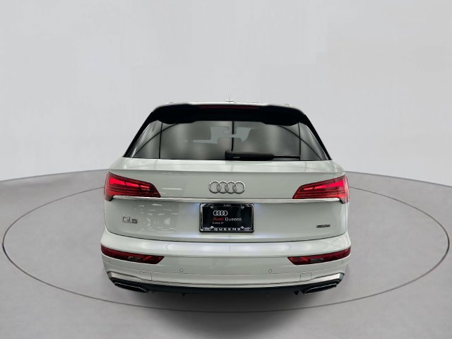 Used 2023 Audi Q5 2.0T Premium w/ Convenience Package AWD/4WD image 3