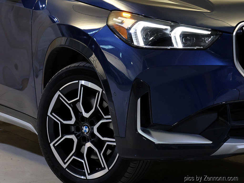 Used 2025 BMW X1 xDrive28i w/ Convenience Package image 3