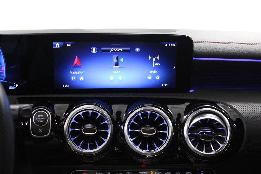 Used 2025 Mercedes-Benz CLA 35 AMG 4MATIC image 21