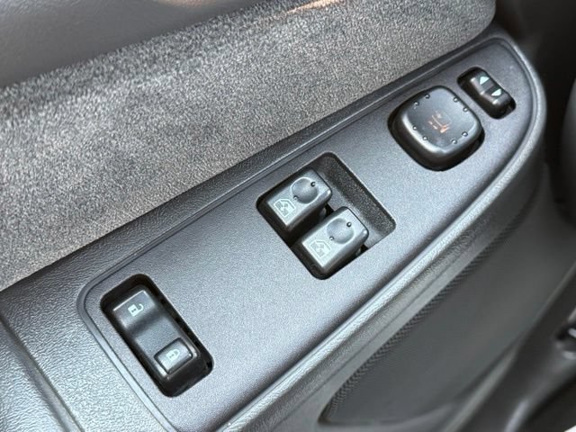 Used 2003 Chevrolet Silverado 2500 LS RWD image 16