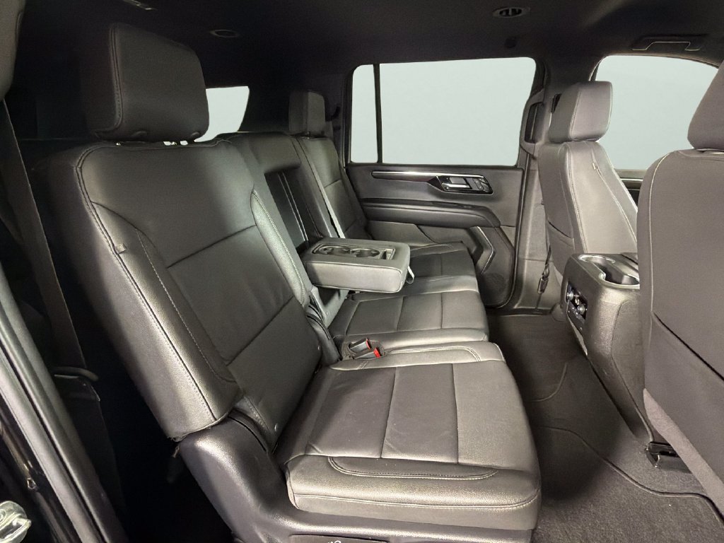Certified 2025 Chevrolet Suburban LT AWD/4WD image 32