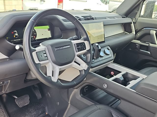 Used 2025 Land Rover Defender 110 S AWD/4WD image 15