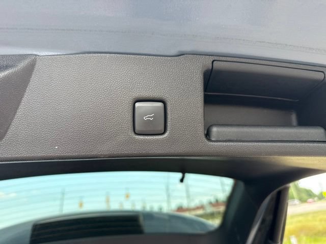 Used 2025 Ford Escape SE FWD image 7