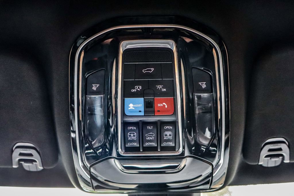 Used 2024 Jeep Grand Wagoneer L 4WD image 37