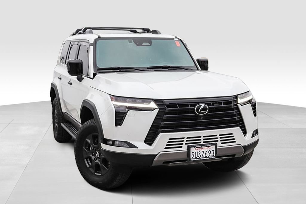 Used 2025 Lexus GX 550 AWD/4WD image 2