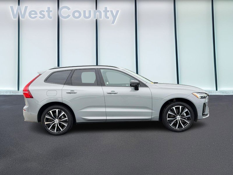 Certified 2025 Volvo XC60 B5 Plus AWD/4WD image 2
