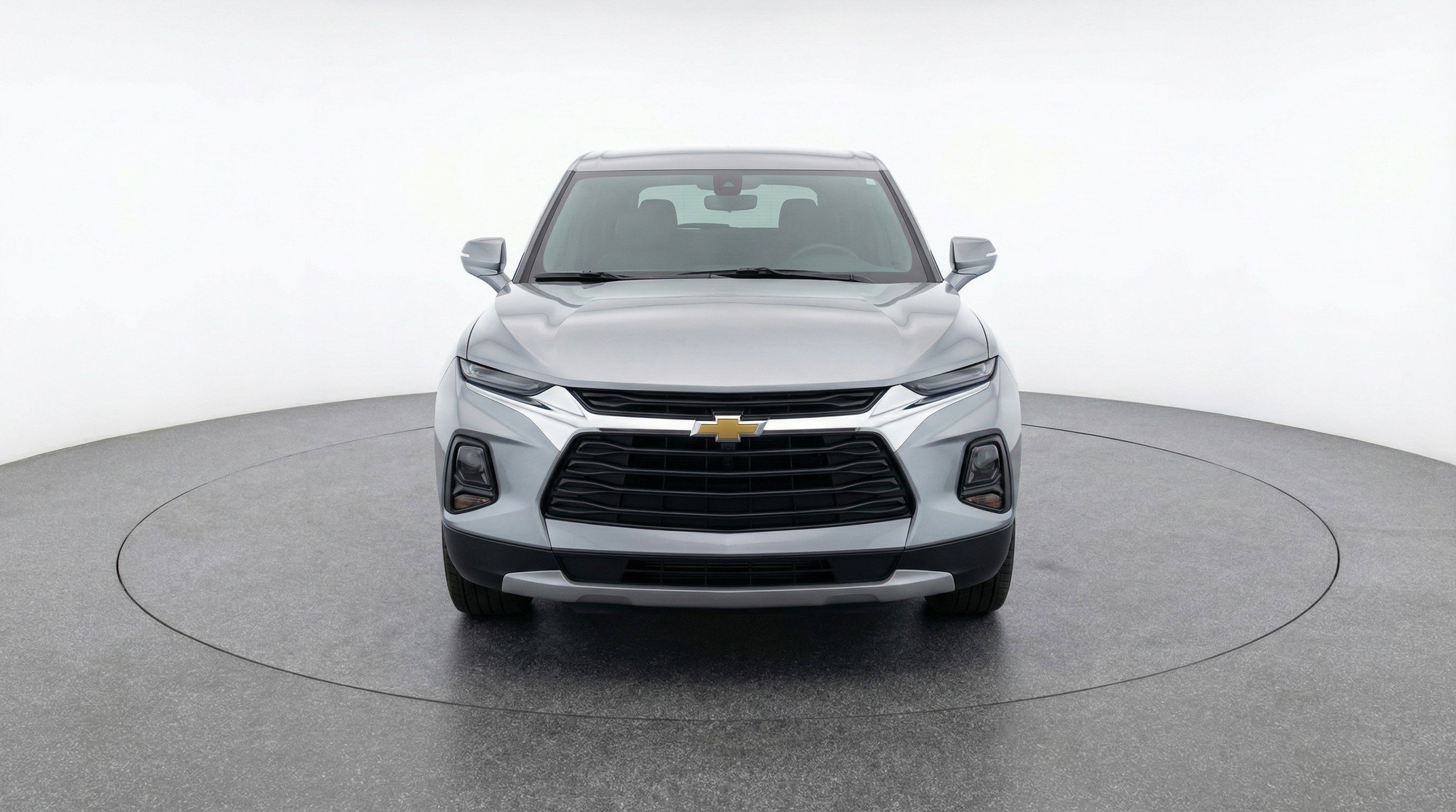 Used 2025 Chevrolet Blazer LT image 2