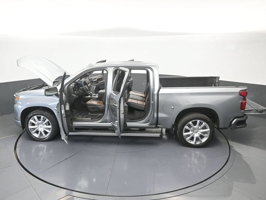 Used 2024 Chevrolet Silverado 1500 High Country w/ Technology Package AWD/4WD image 76