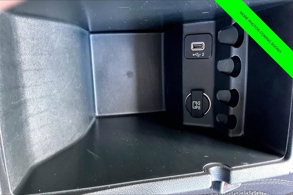 Used 2019 Jeep Cherokee Latitude w/ Popular Appearance Group AWD/4WD image 32