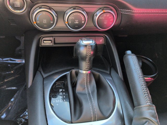Used 2021 MAZDA MX-5 Miata RF Grand Touring RWD image 15