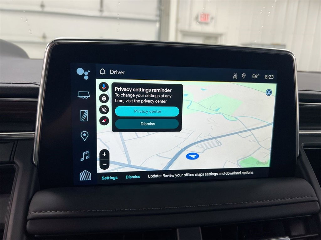 Used 2024 Chevrolet Suburban High Country w/ Advanced Technology Package image 14