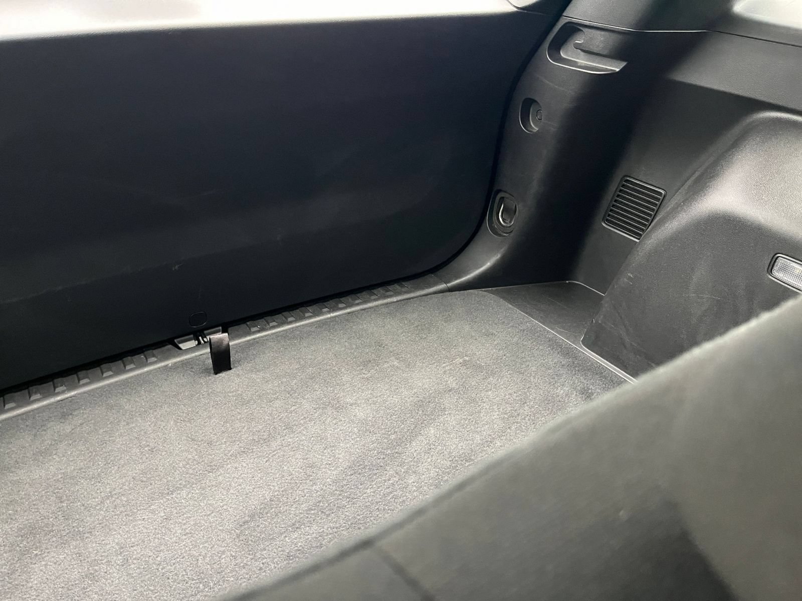 Used 2025 Chevrolet Equinox LT FWD image 33