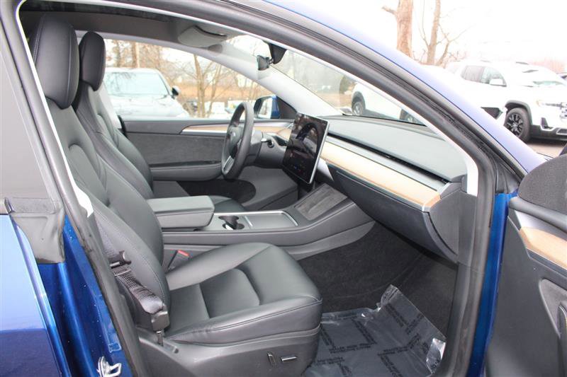Used 2024 Tesla Model Y Long Range image 12