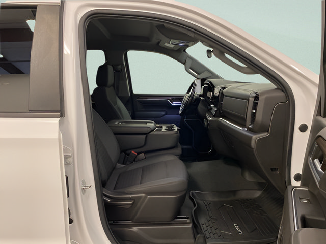 Used 2022 Chevrolet Silverado 1500 LT AWD/4WD image 22