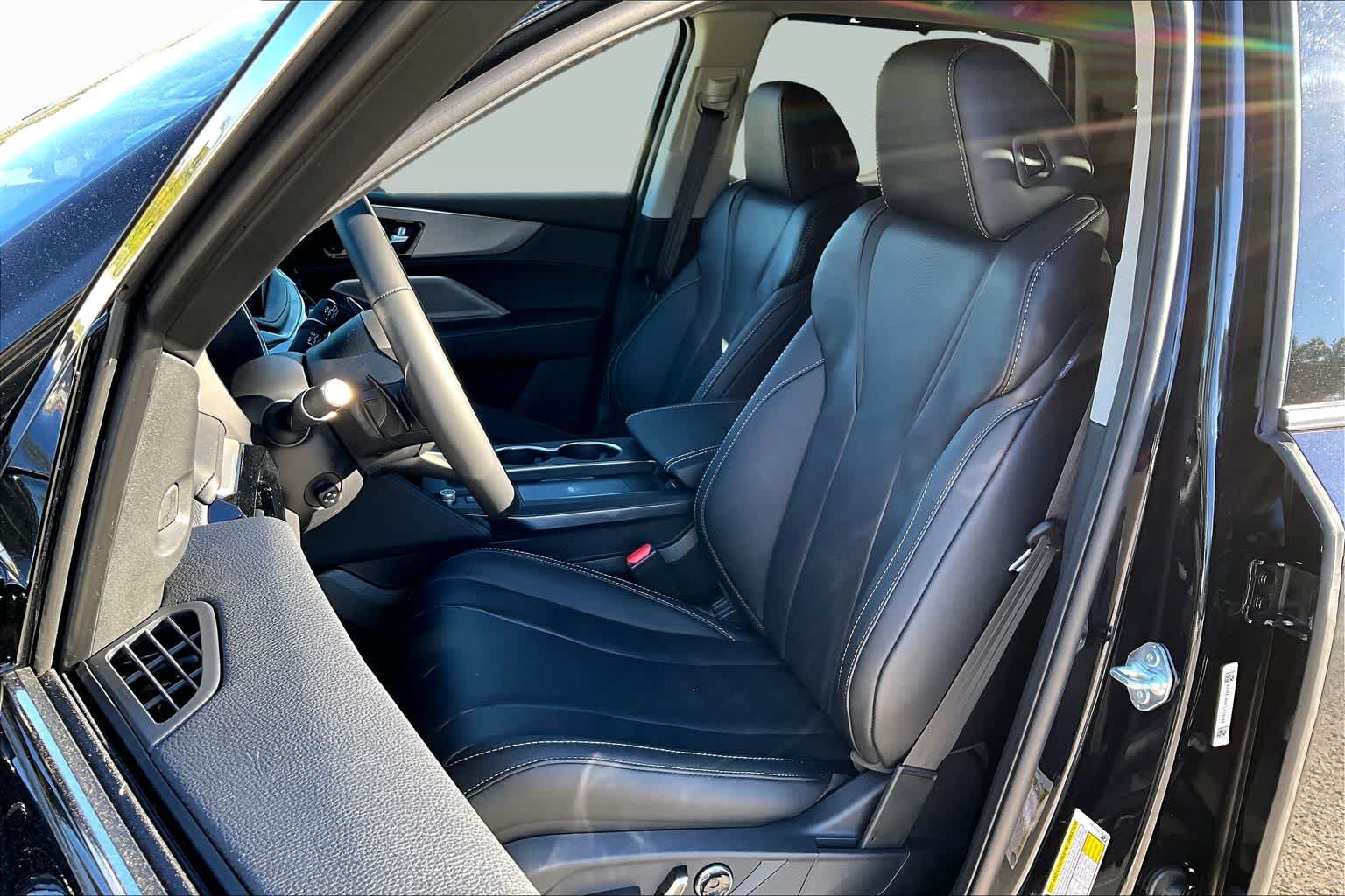 Certified 2026 Acura MDX w/ Technology Package AWD/4WD image 9
