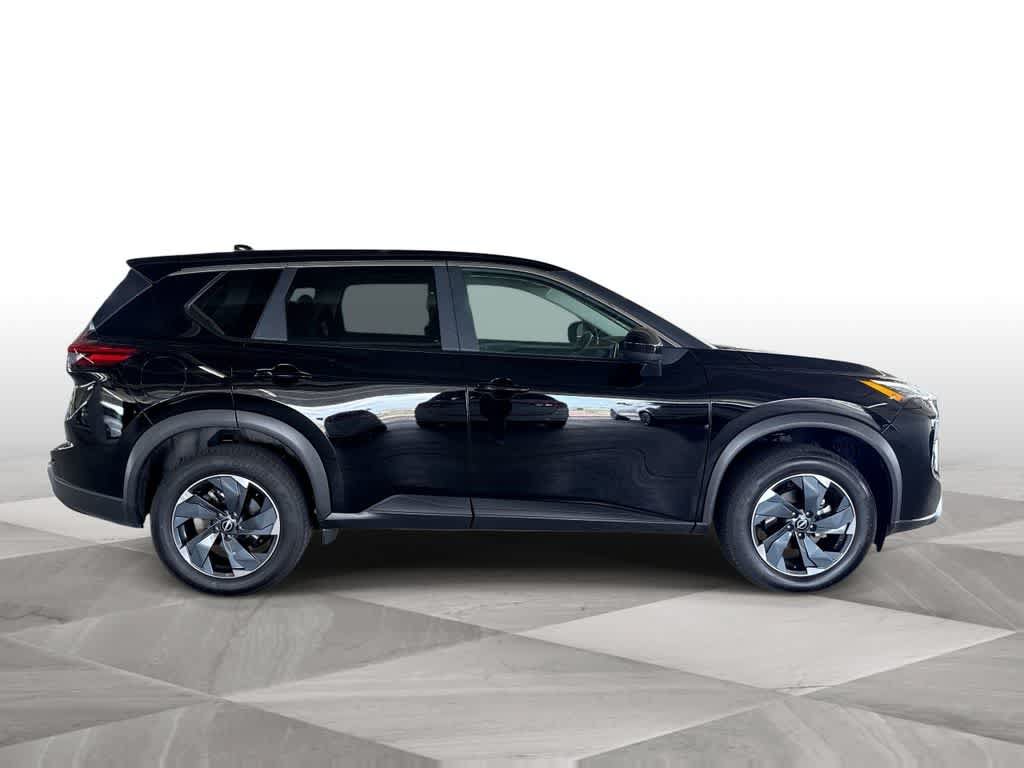 Used 2025 Nissan Rogue SV AWD/4WD image 9