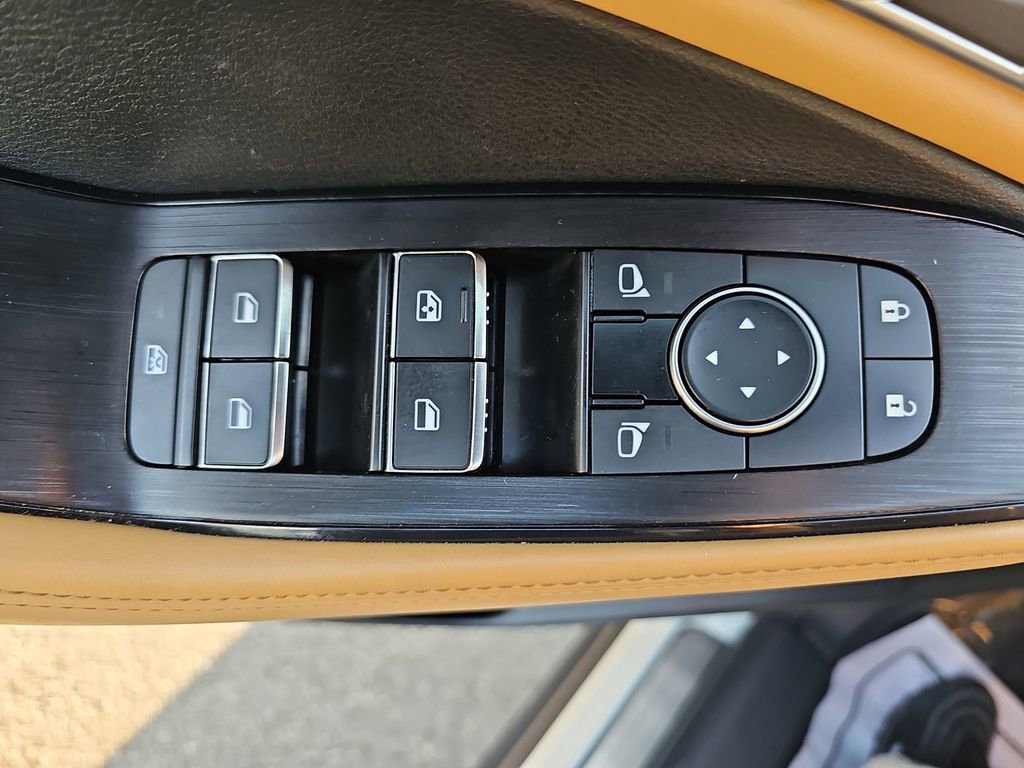 Used 2023 Nissan Rogue Platinum w/ Platinum Premium Package FWD image 32