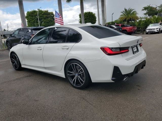 Used 2023 BMW 330i Sedan w/ M Sport Package RWD image 7