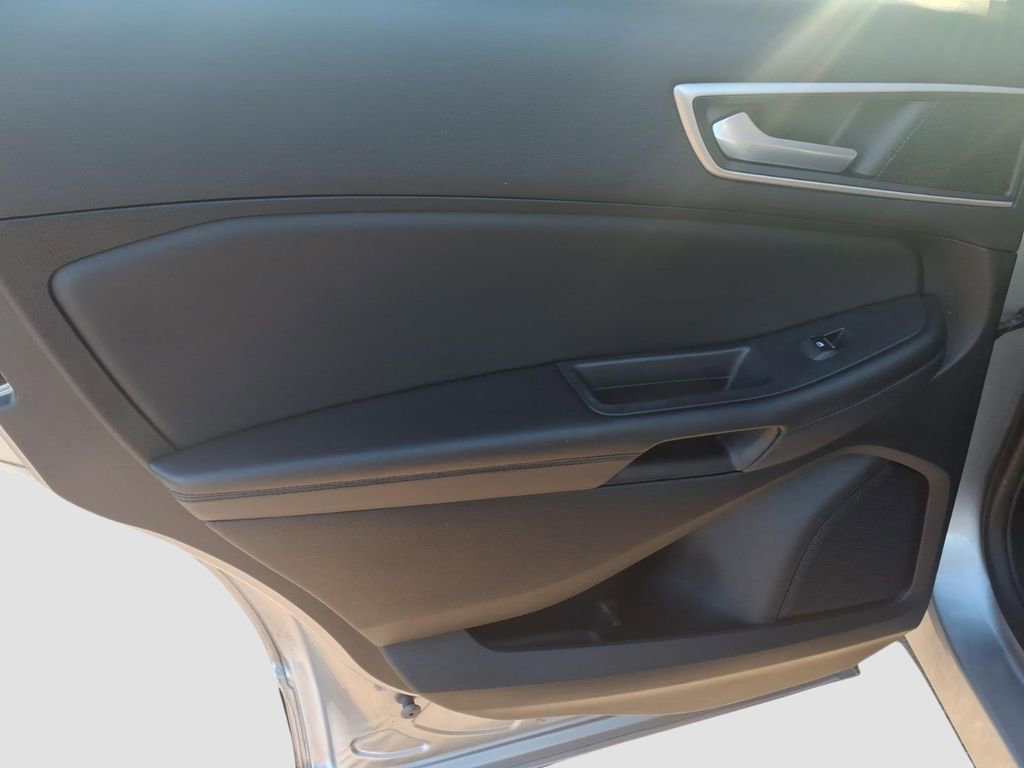 Used 2024 Ford Edge SEL image 15