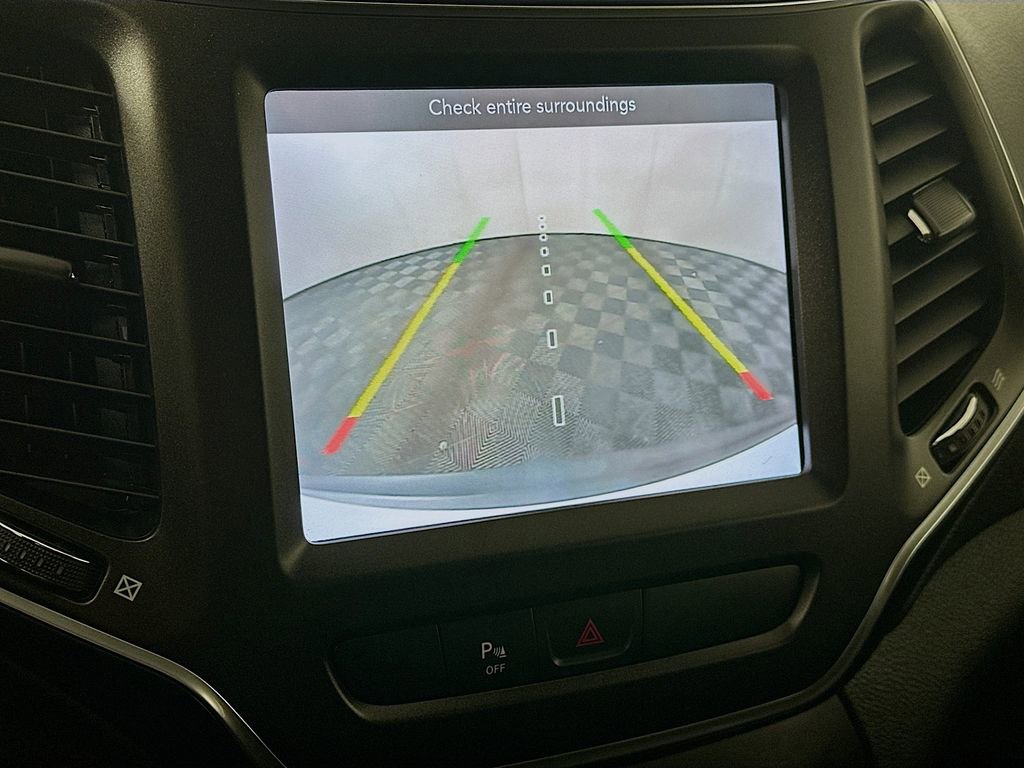 Used 2020 Jeep Cherokee Trailhawk w/ Cold Weather Group image 19