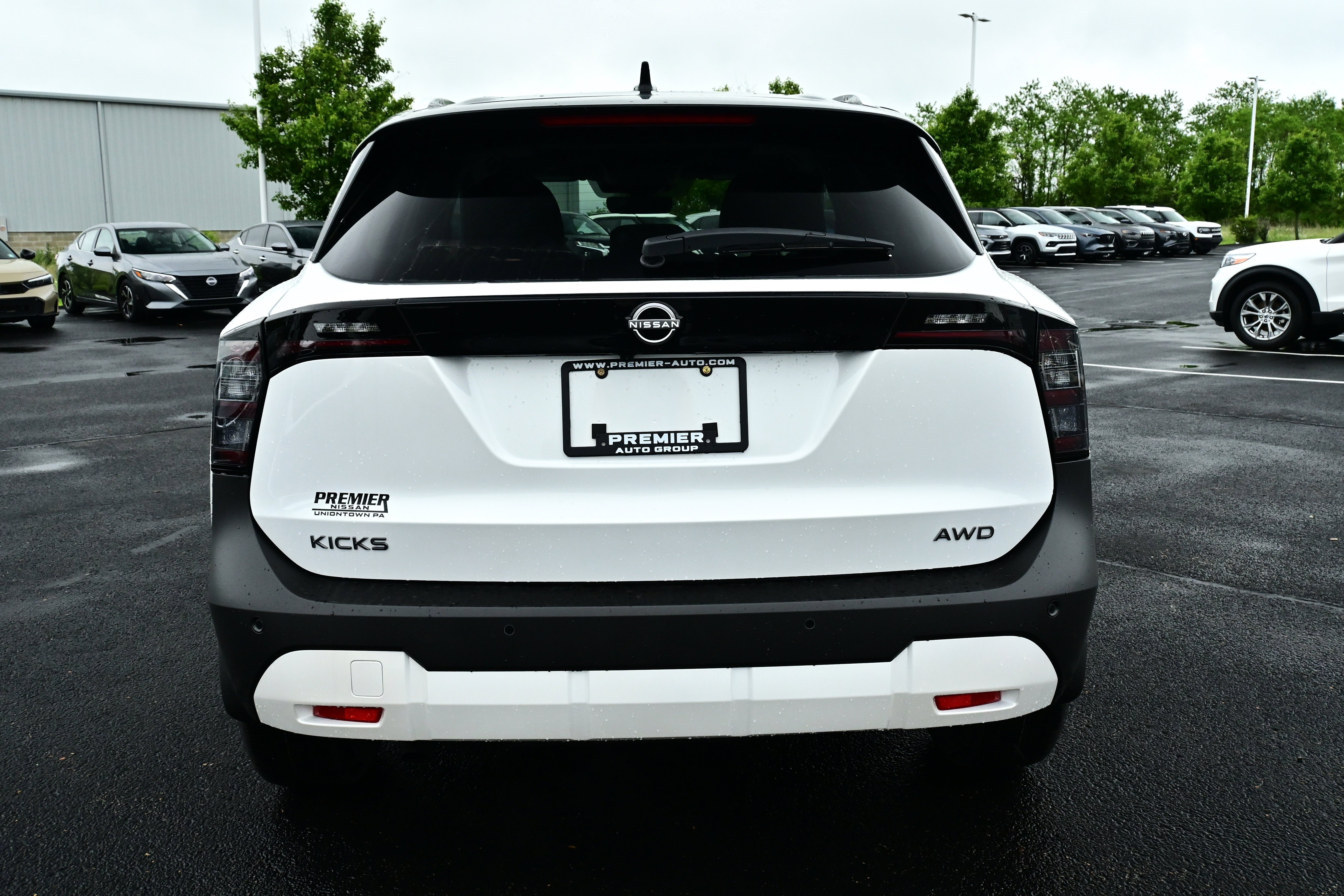 New 2026 Nissan Kicks SV w/ SV Premium Package AWD/4WD image 7