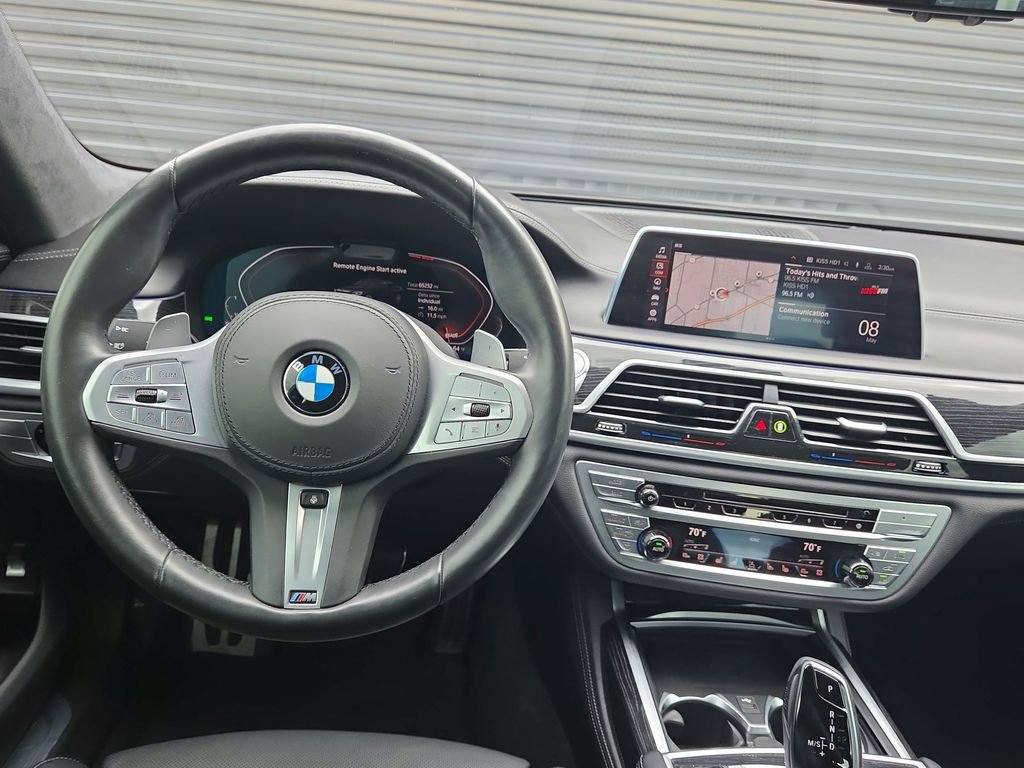 Used 2020 BMW 750i xDrive w/ Executive Package AWD/4WD image 8