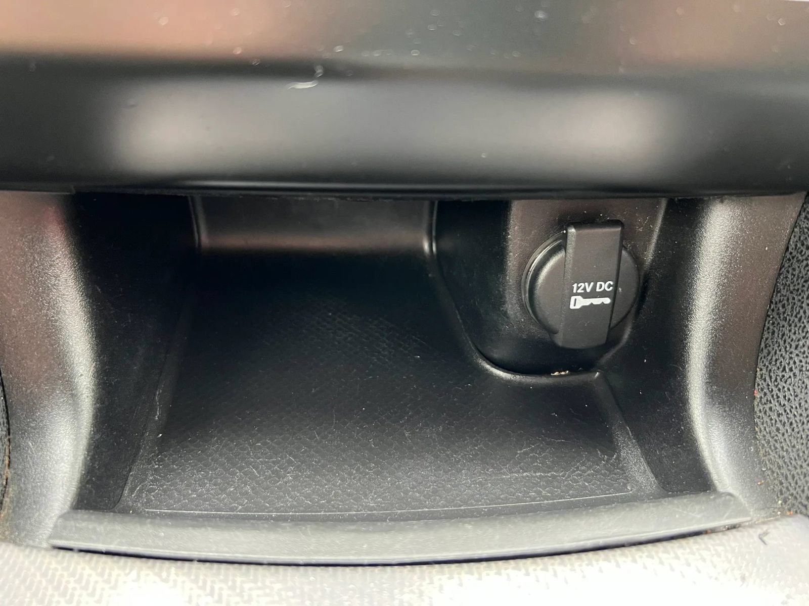 Used 2012 Dodge Charger SE RWD image 22