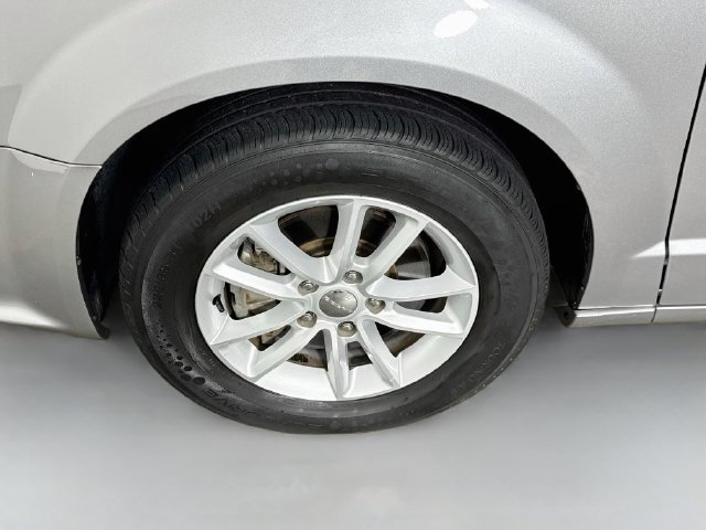 Used 2020 Dodge Grand Caravan SXT FWD image 30