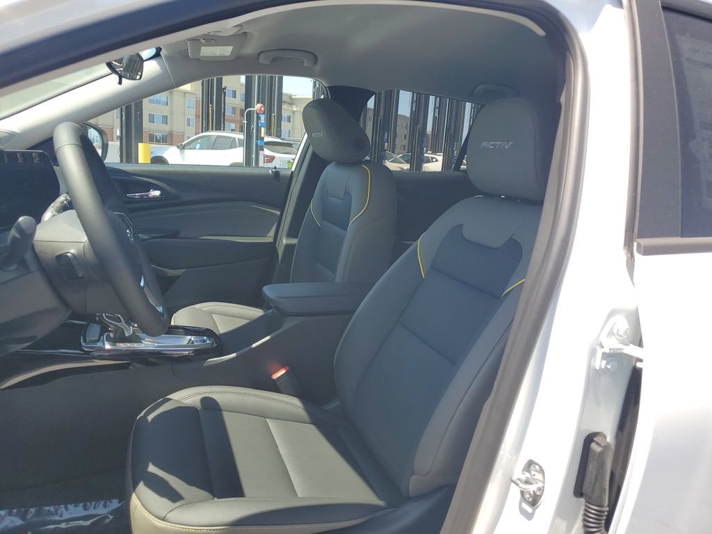 New 2026 Chevrolet Trax ACTIV w/ Driver Confidence Package FWD image 18