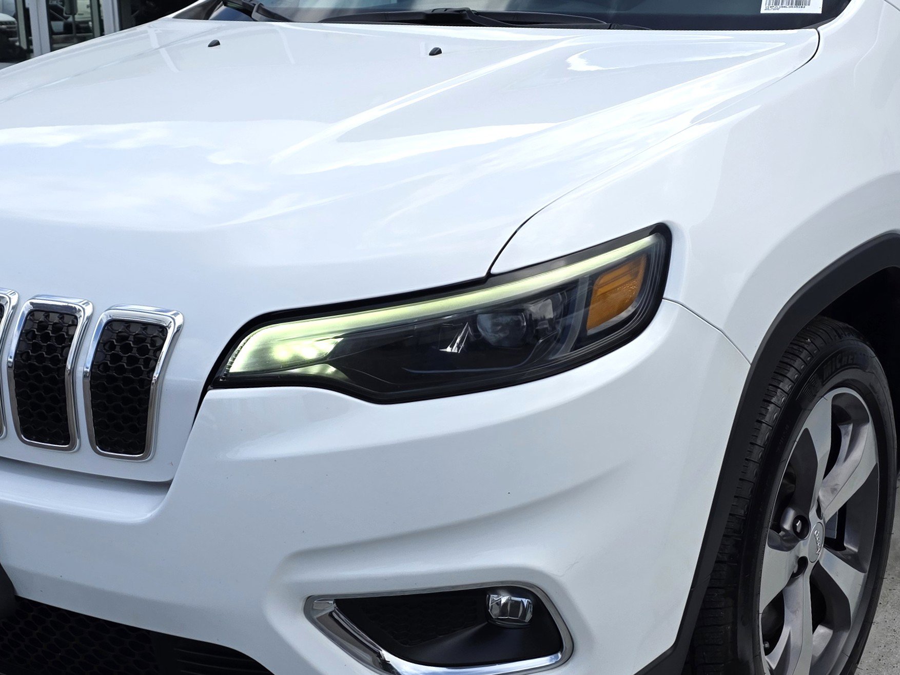 Used 2020 Jeep Cherokee Limited image 8