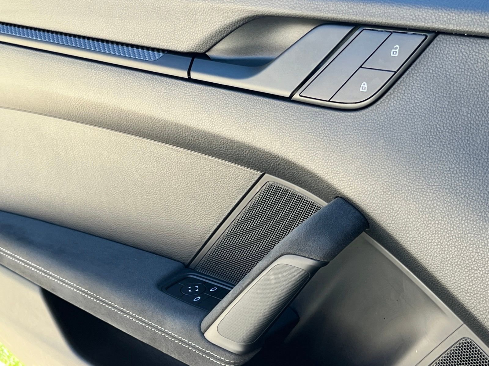 Certified 2022 Porsche 911 GT3 image 31