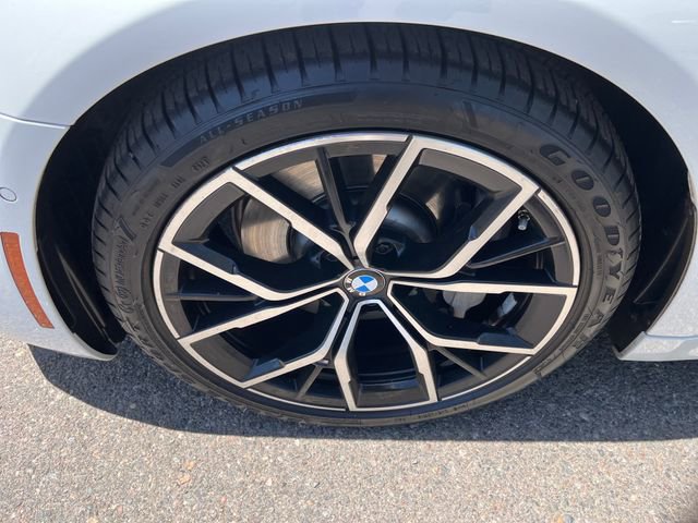 Used 2022 BMW 530i xDrive w/ M Sport Package AWD/4WD image 10