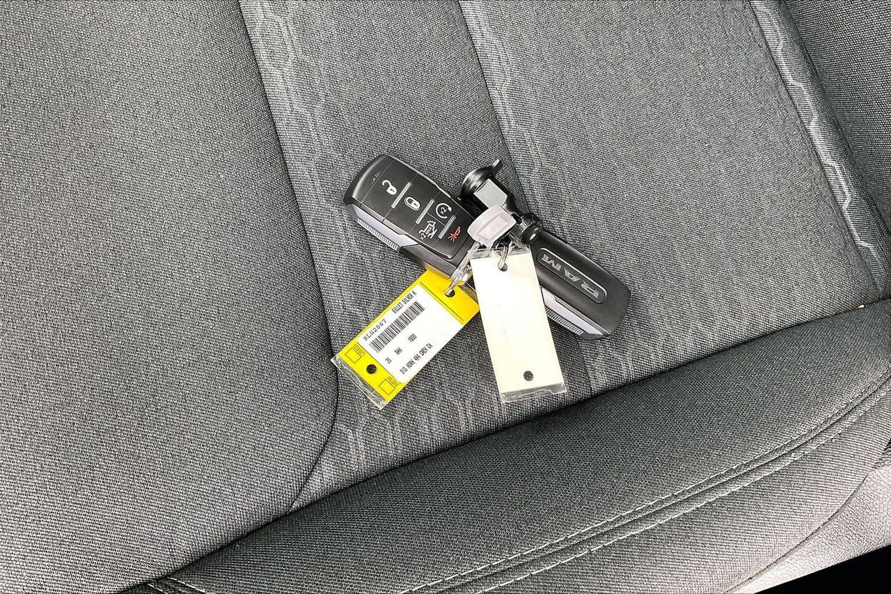 Used 2025 RAM 1500 Big Horn image 34