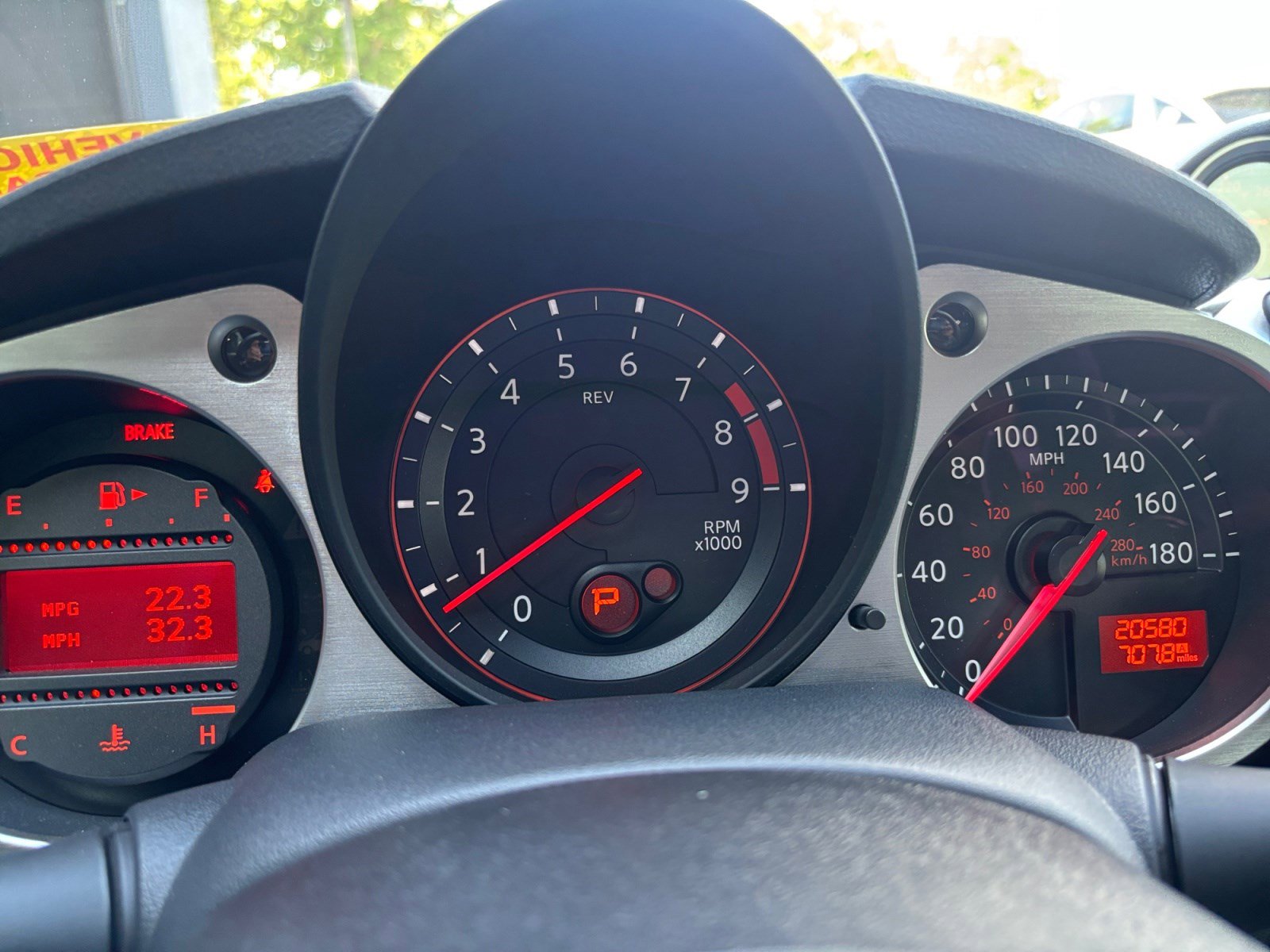 Used 2020 Nissan 370Z Touring Sport RWD image 18