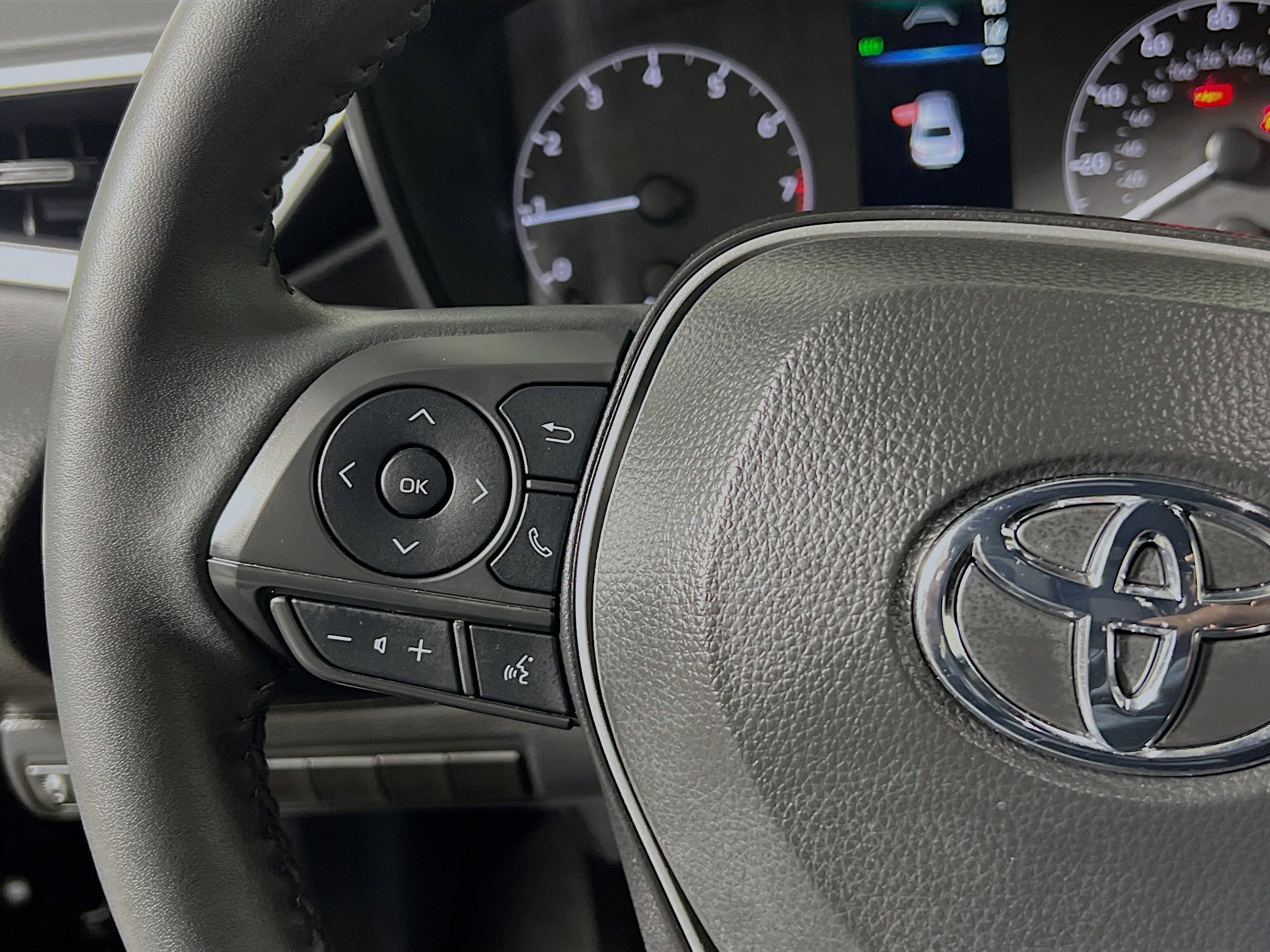 Used 2025 Toyota Corolla SE image 19