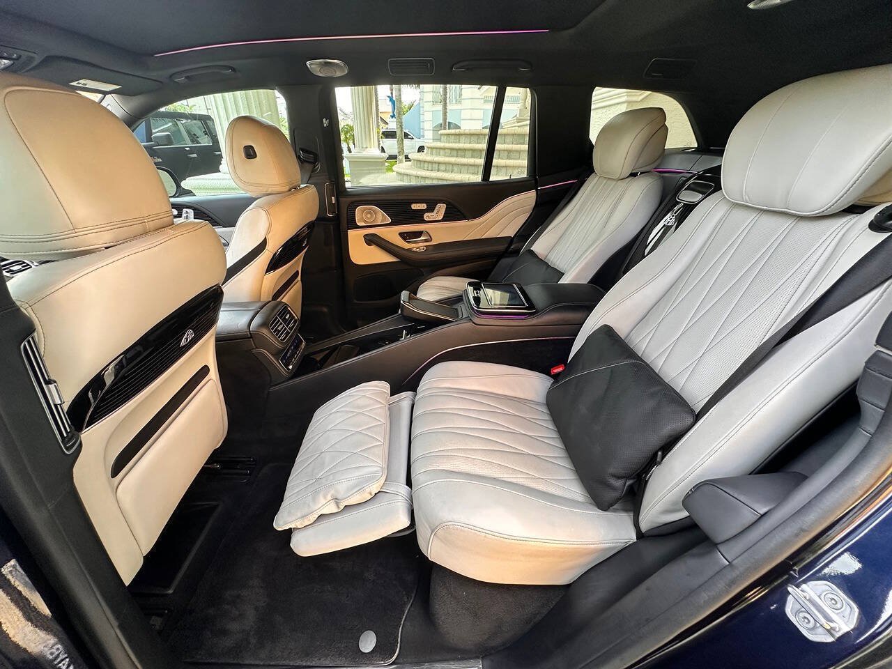 Used 2021 Mercedes-Benz Maybach GLS 600 4MATIC image 69