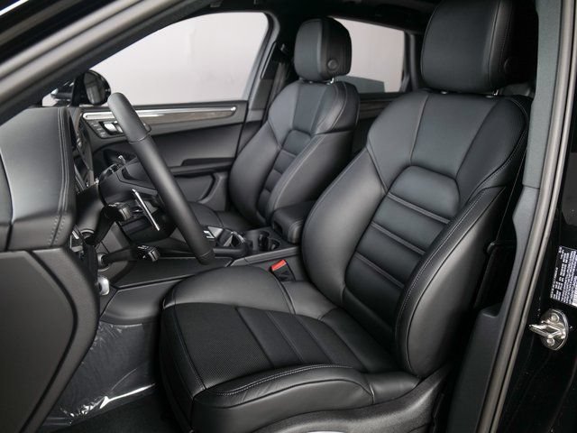 New 2026 Porsche Macan S AWD/4WD image 5