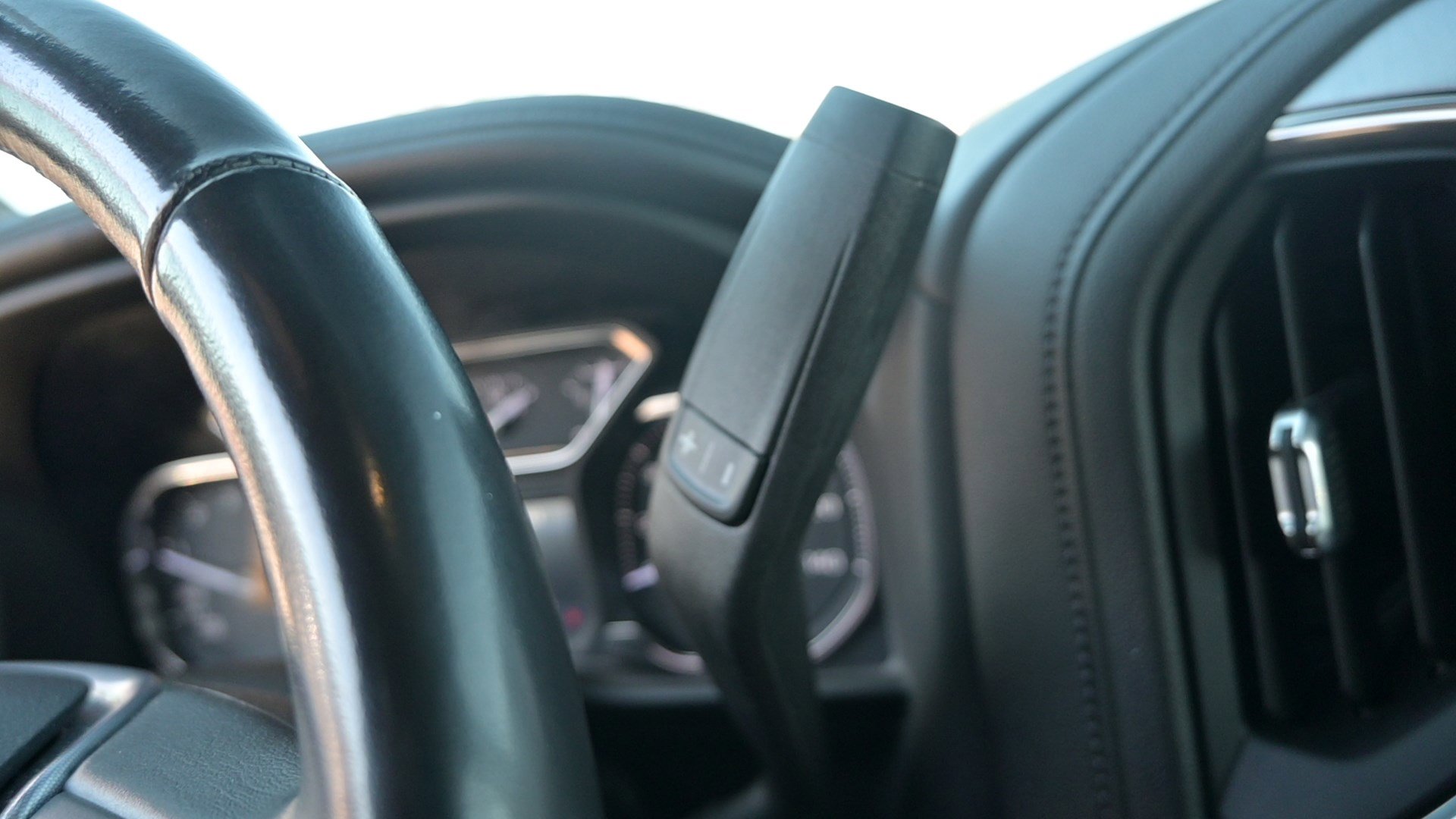 Used 2020 GMC Sierra 1500 SLT w/ SLT Premium Plus Package image 16