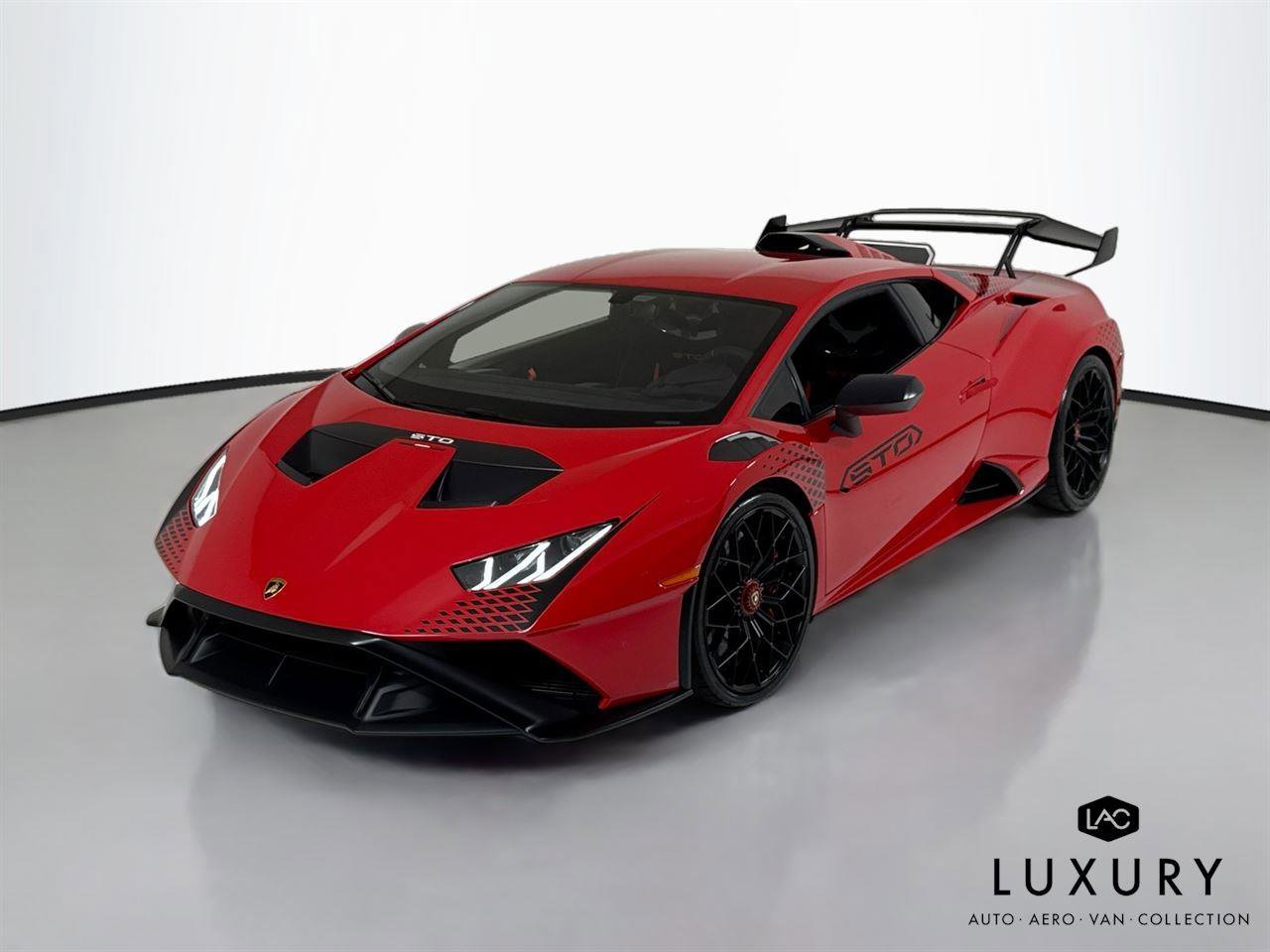 Used 2022 Lamborghini Huracan STO RWD image 4