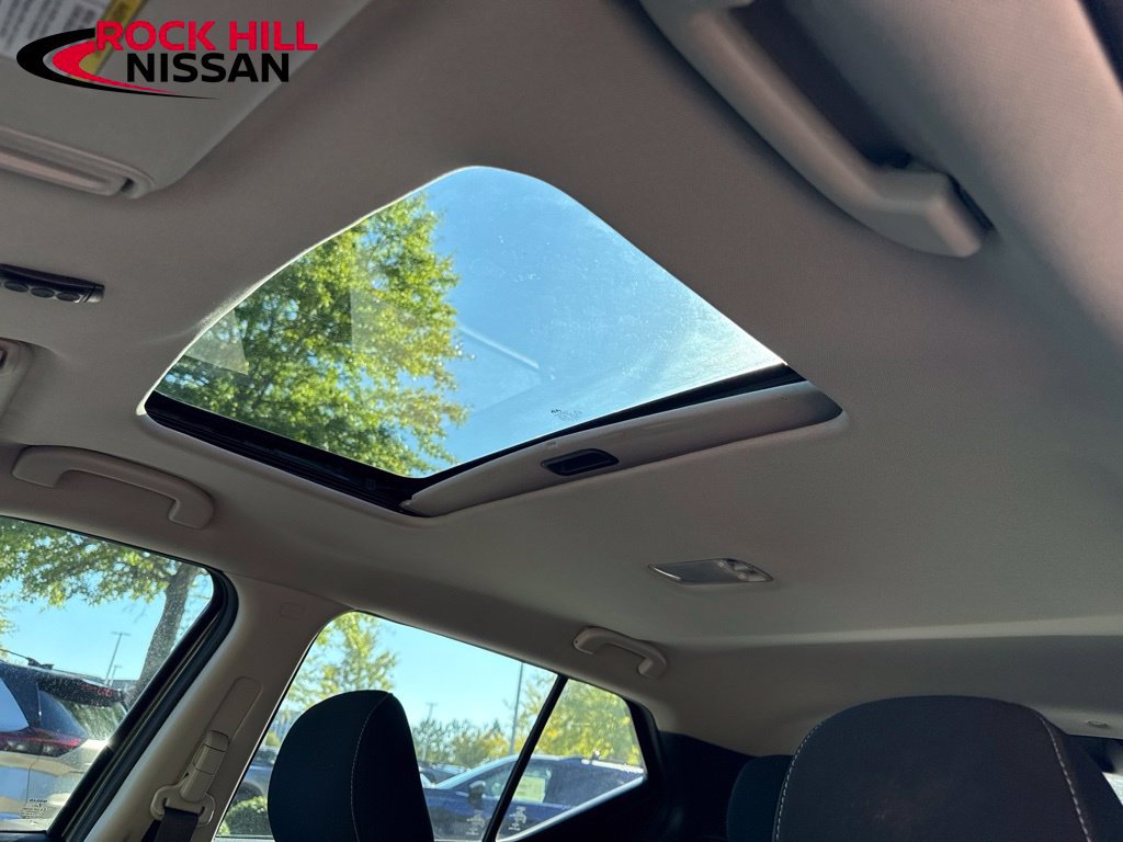Used 2021 Nissan Kicks S FWD image 28