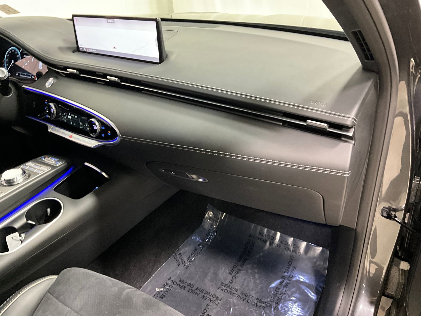 Used 2022 Genesis GV70 3.5T Sport w/ Sport Prestige Package image 16