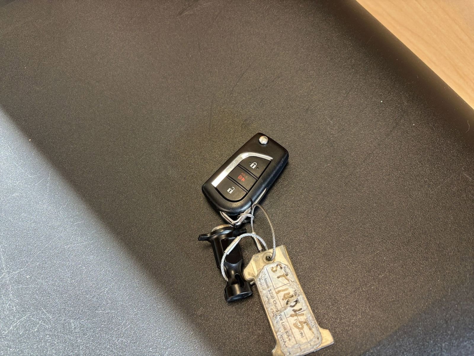 Used 2025 Toyota RAV4 LE image 21