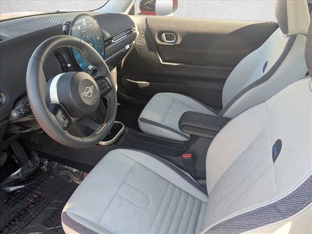 Certified 2025 MINI Cooper 2-Door Hardtop image 10