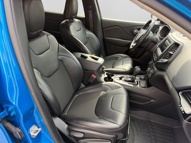 Used 2021 Jeep Cherokee Latitude Plus AWD/4WD image 14