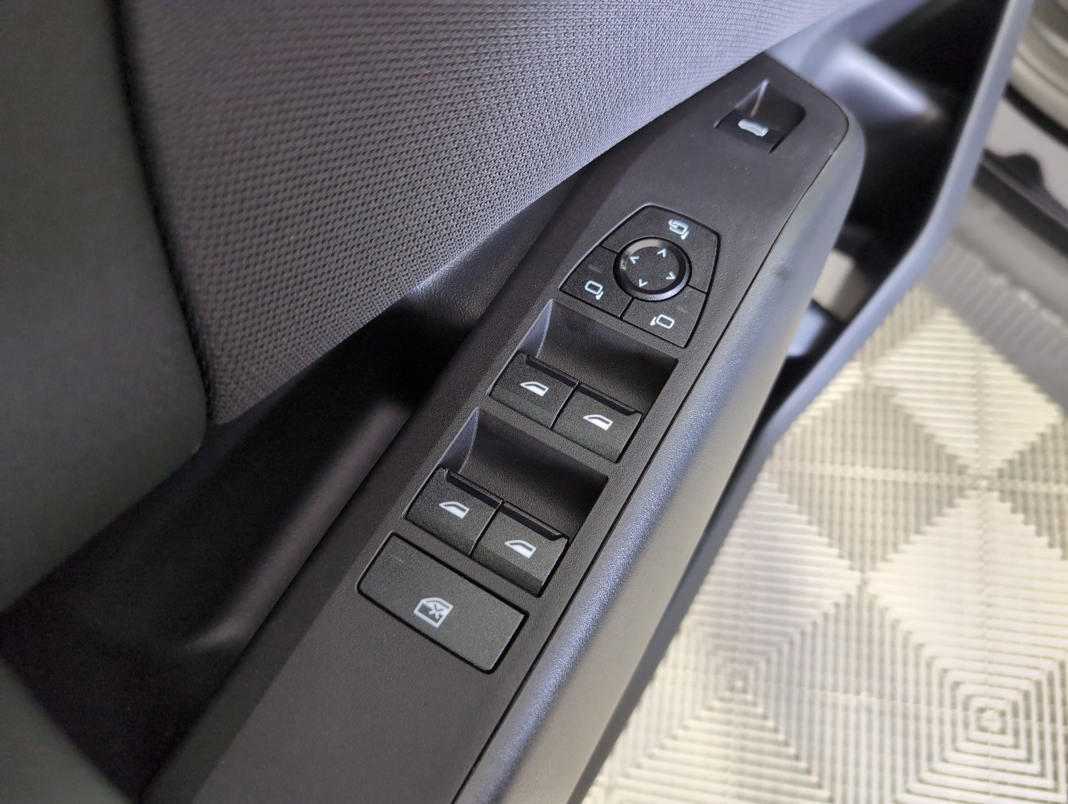 Used 2025 BMW X3 xDrive30i image 9