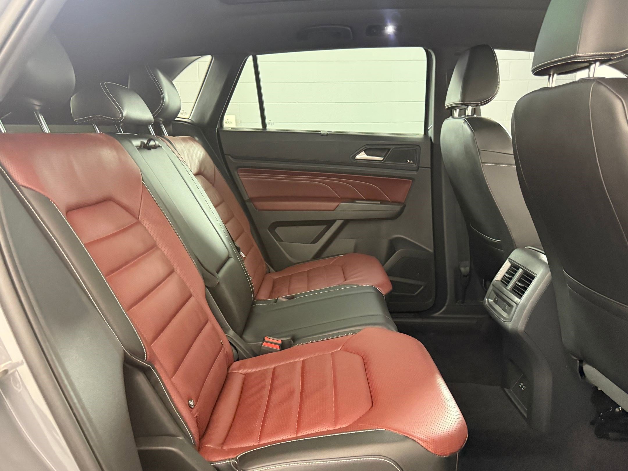 Used 2023 Volkswagen Atlas Cross Sport SEL Premium R-Line image 26